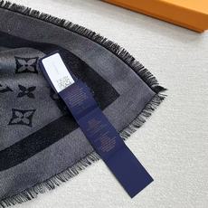❤专柜六色到货!LV路易威登极品硬货❗️品质极好极好的❗️经典Monogram图案风靡了全世界。是个人都见过的一款 可是 ❤专柜六色到货!LV路易威登极品硬货❗️品质极好极好的❗️经典Monogram图案风靡了全世界。是个人都见过的一款 可是