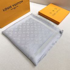 ❤专柜六色到货!LV路易威登极品硬货❗️品质极好极好的❗️经典Monogram图案风靡了全世界。是个人都见过的一款 可是 ❤专柜六色到货!LV路易威登极品硬货❗️品质极好极好的❗️经典Monogram图案风靡了全世界。是个人都见过的一款 可是