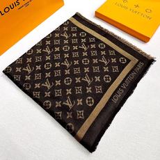 ❤专柜六色到货!LV路易威登极品硬货❗️品质极好极好的❗️经典Monogram图案风靡了全世界。是个人都见过的一款 可是 ❤专柜六色到货!LV路易威登极品硬货❗️品质极好极好的❗️经典Monogram图案风靡了全世界。是个人都见过的一款 可是