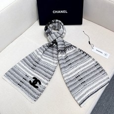 ✨【羊绒款❤️非普通混绒款】超级保暖Chanel秋冬新款!!!我能保证的是上身一定会喜欢,老友闭眼入。欢喜!!!搭配一切 ✨【羊绒款❤️非普通混绒款】超级保暖Chanel秋冬新款!!!我能保证的是上身一定会喜欢,老友闭眼入。欢喜!!!搭配一切