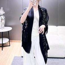 ❤️2026年香奈儿秋冬提前上新,美女都爱此款 超级有腔调!!!】谁懂这种秋冬调性的美啊?!!!这款小香披肩也是我疯狂喜 ❤️2026年香奈儿秋冬提前上新,美女都爱此款 超级有腔调!!!】谁懂这种秋冬调性的美啊?!!!这款小香披肩也是我疯狂喜