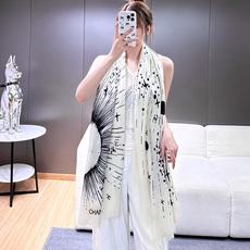 ❤️2026年香奈儿秋冬提前上新,美女都爱此款 超级有腔调!!!】谁懂这种秋冬调性的美啊?!!!这款小香披肩也是我疯狂喜 ❤️2026年香奈儿秋冬提前上新,美女都爱此款 超级有腔调!!!】谁懂这种秋冬调性的美啊?!!!这款小香披肩也是我疯狂喜