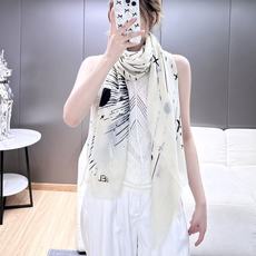 ❤️2026年香奈儿秋冬提前上新,美女都爱此款 超级有腔调!!!】谁懂这种秋冬调性的美啊?!!!这款小香披肩也是我疯狂喜 ❤️2026年香奈儿秋冬提前上新,美女都爱此款 超级有腔调!!!】谁懂这种秋冬调性的美啊?!!!这款小香披肩也是我疯狂喜