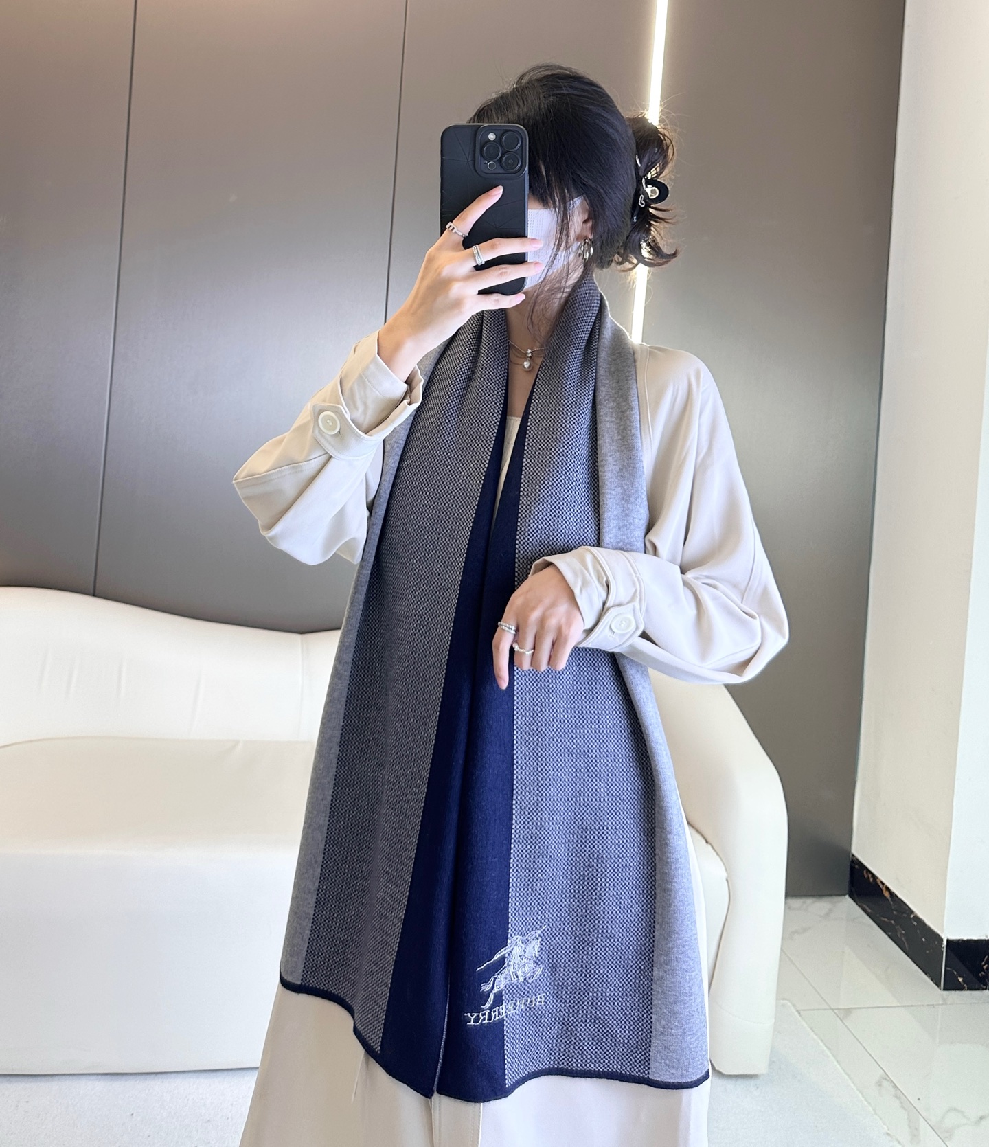 新款到！Burberry爆款上新 高端男士围巾👍【经典战马格纹】独家牛货🐂  具有超高羊绒品质才会被此品牌青睐‼️这种精