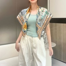 “奇珍异宝”90厘米方巾 手工卷边斜纹真丝方巾(100%桑蚕丝)。 爱马仕丝巾是创意和作品故事的无限源泉,每季皆推出全新 “奇珍异宝”90厘米方巾 手工卷边斜纹真丝方巾(100%桑蚕丝)。 爱马仕丝巾是创意和作品故事的无限源泉,每季皆推出全新