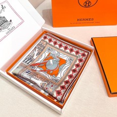 “奇珍异宝”90厘米方巾 手工卷边斜纹真丝方巾(100%桑蚕丝)。 爱马仕丝巾是创意和作品故事的无限源泉,每季皆推出全新 “奇珍异宝”90厘米方巾 手工卷边斜纹真丝方巾(100%桑蚕丝)。 爱马仕丝巾是创意和作品故事的无限源泉,每季皆推出全新