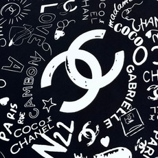 撒狗粮系列!!Love,真情永在! 🖤一条印有chanel小姐的爱物与品牌的字母Logo交织图案巧妙搭配,爱藏于深处,尽 撒狗粮系列!!Love,真情永在! 🖤一条印有chanel小姐的爱物与品牌的字母Logo交织图案巧妙搭配,爱藏于深处,尽