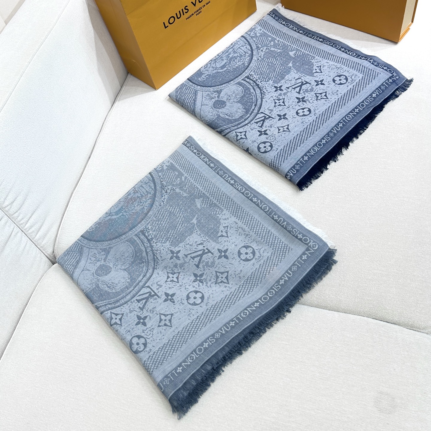 皇室LV路易威登极品硬货❗️品质好到几宿都不能正常入眠[流泪]可以Pk专柜的最极品的品质❗️ Malles Mervei