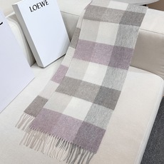 上新❤️ 【▪Loewe · 罗意威️难得一见的温柔配色,低调又不失优雅❗️】重点推荐,loewe这款触动内心的柔美围巾 上新❤️ 【▪Loewe · 罗意威️难得一见的温柔配色,低调又不失优雅❗️】重点推荐,loewe这款触动内心的柔美围巾