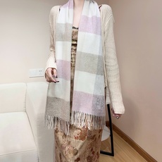 上新❤️ 【▪Loewe · 罗意威️难得一见的温柔配色,低调又不失优雅❗️】重点推荐,loewe这款触动内心的柔美围巾 上新❤️ 【▪Loewe · 罗意威️难得一见的温柔配色,低调又不失优雅❗️】重点推荐,loewe这款触动内心的柔美围巾