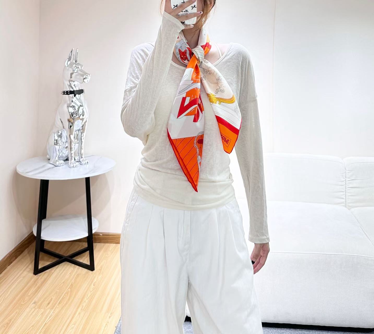 24号之谜”90方巾-Hermes  18mm顶级真丝双面同色印花