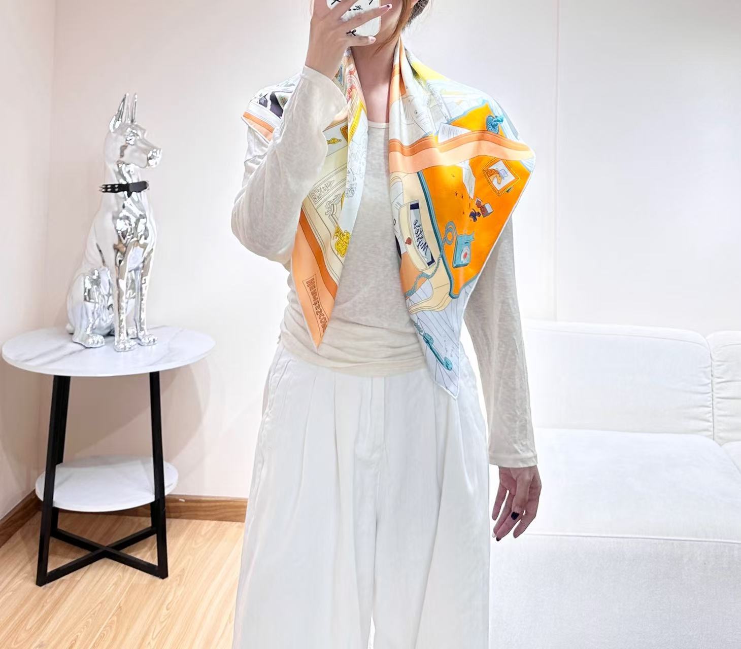 24号之谜”90方巾-Hermes  18mm顶级真丝双面同色印花