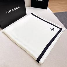 18姆米双面 太!好!看!无法被低估的灵魂简约, Chanel 24K cc最🆕最简约的真丝方巾, Jennie同款 18姆米双面 太!好!看!无法被低估的灵魂简约, Chanel 24K cc最🆕最简约的真丝方巾, Jennie同款