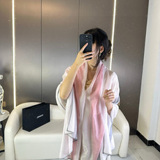 CHANEL2026新款到,重点推荐!!!高级舒适时髦气质。香奈儿这款触动内心的柔美围巾,无法模仿的颜色和气质!!!围巾 CHANEL2026新款到,重点推荐!!!高级舒适时髦气质。香奈儿这款触动内心的柔美围巾,无法模仿的颜色和气质!!!围巾