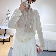 ❤️上新!LV永不冻结围脖 135*20cm 100%羊毛 Never Freeze 围巾选用柔暖羊毛 升华冬日格调 ❤️上新!LV永不冻结围脖 135*20cm 100%羊毛 Never Freeze 围巾选用柔暖羊毛 升华冬日格调