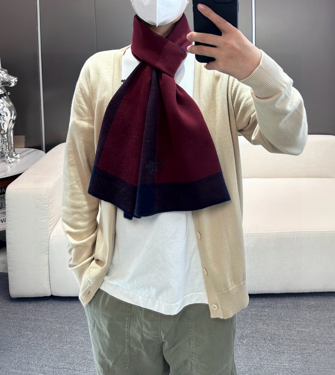 Burberry爆款上新 高端男士围巾👍【TB羊绒格纹】独家牛货🐂  奢华尽在尺寸之间，高端品质‼️具有超高羊绒品质才会