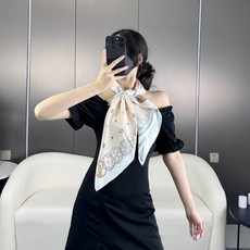 2024年Lv爆款到,超级软糯丝滑~触感真的绝了!!围过这样的丝巾,其他面料的都会觉得不够舒服!大牌才有的设计水准!高级 2024年Lv爆款到,超级软糯丝滑~触感真的绝了!!围过这样的丝巾,其他面料的都会觉得不够舒服!大牌才有的设计水准!高级