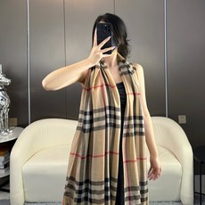 2024爆款巴宝利 🧣万众瞩目战马绣标经典版到货🎆最优质的年轻设计师推出的最新概念👓搭配调色纱染再色织🎉交织在一起形成新 2024爆款巴宝利 🧣万众瞩目战马绣标经典版到货🎆最优质的年轻设计师推出的最新概念👓搭配调色纱染再色织🎉交织在一起形成新