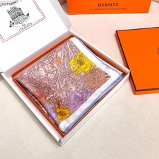 🆕 。重磅推荐的爱马仕丝巾《回归自然》90方巾 18mm顶级真丝 双面同色印花方巾 Retour a la Nature 🆕 。重磅推荐的爱马仕丝巾《回归自然》90方巾 18mm顶级真丝 双面同色印花方巾 Retour a la Nature