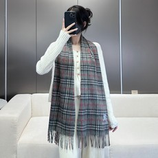 🆕 2025年重磅推荐🎊巴宝莉官网最新款【格纹战马】💥 100%顶级山羊绒材质🔥非常保暖👑 柔软亲肤,不扎脖😍经典巴 🆕 2025年重磅推荐🎊巴宝莉官网最新款【格纹战马】💥 100%顶级山羊绒材质🔥非常保暖👑 柔软亲肤,不扎脖😍经典巴
