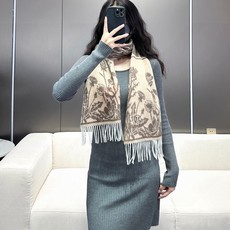 🆕 上新!2024秋冬爱㐷士男女同款,同步专柜,高端羊绒围巾! 可正式,可随意,非常Classical的设计。这款织 🆕 上新!2024秋冬爱㐷士男女同款,同步专柜,高端羊绒围巾! 可正式,可随意,非常Classical的设计。这款织