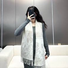 🆕 上新!2025秋冬爱㐷士男女同款,同步专柜,高端羊绒围巾! 可正式,可随意,非常Classical的设计。这款织 🆕 上新!2025秋冬爱㐷士男女同款,同步专柜,高端羊绒围巾! 可正式,可随意,非常Classical的设计。这款织