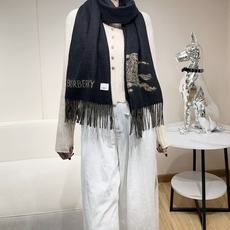 🆕 ❤️上新!高品质!Burberry · 巴宝莉新款双面羊绒围巾‼️今年的B家真的是高端Level,重磅极品‼️妥妥的 🆕 ❤️上新!高品质!Burberry · 巴宝莉新款双面羊绒围巾‼️今年的B家真的是高端Level,重磅极品‼️妥妥的