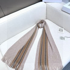 上新!2024年男女同款,百分百纯羊绒 LOEWE(罗意微)同步专柜,高端羊绒针织围巾!】可正式,可随意,非常Class 上新!2024年男女同款,百分百纯羊绒 LOEWE(罗意微)同步专柜,高端羊绒针织围巾!】可正式,可随意,非常Class