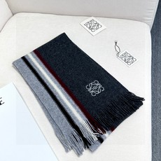 🆕 上新!2024年男女同款,百分百纯羊绒 LOEWE(罗意微)同步专柜,高端羊绒针织围巾!】可正式,可随意,非常 🆕 上新!2024年男女同款,百分百纯羊绒 LOEWE(罗意微)同步专柜,高端羊绒针织围巾!】可正式,可随意,非常