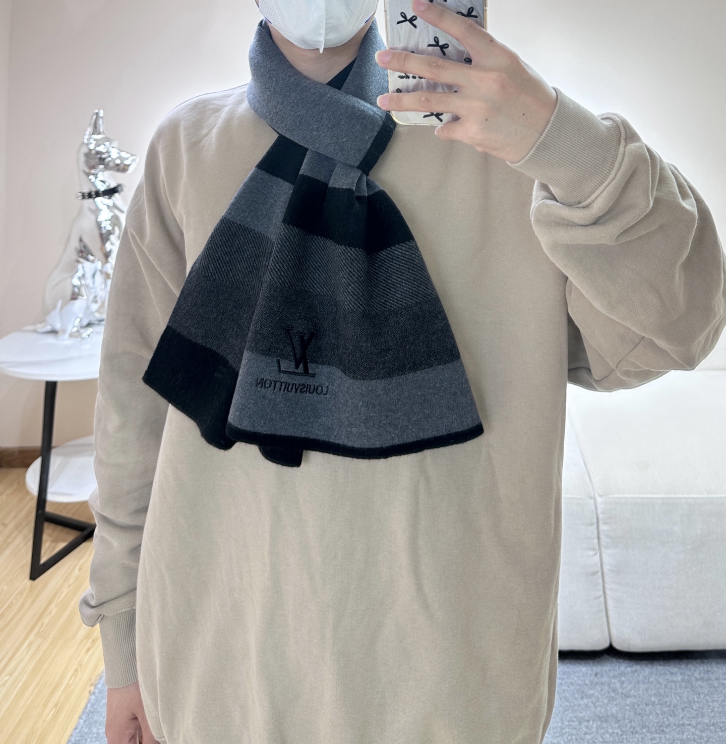🆕   年Lv爆款到货！【针织条纹】🎀男女通用围巾 ，低调的配色更享得时尚高端，100%针织羊绒经典条纹编织👐围巾♨️高