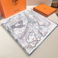 🆕 “正在接通中”90方巾 【18mm顶级真丝双面同色印花】手工卷边斜纹真丝方巾(100%桑蚕丝)。 这款爱马仕的经 🆕 “正在接通中”90方巾 【18mm顶级真丝双面同色印花】手工卷边斜纹真丝方巾(100%桑蚕丝)。 这款爱马仕的经