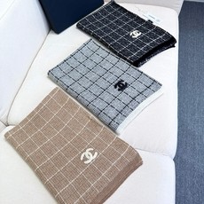 🆕 ✨VI🆕 P限量版👑💙顶级旷世绝美小香【双C披肩】顶级高端货👼【绝对值得珍藏👍】👏香奈儿绝美百搭款💋有钱都很难订 🆕 ✨VI🆕 P限量版👑💙顶级旷世绝美小香【双C披肩】顶级高端货👼【绝对值得珍藏👍】👏香奈儿绝美百搭款💋有钱都很难订