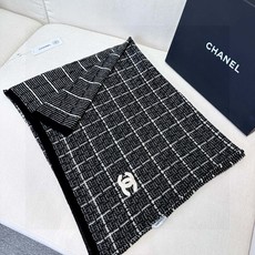 🆕 ✨VI🆕 P限量版👑💙顶级旷世绝美小香【双C披肩】顶级高端货👼【绝对值得珍藏👍】👏香奈儿绝美百搭款💋有钱都很难订 🆕 ✨VI🆕 P限量版👑💙顶级旷世绝美小香【双C披肩】顶级高端货👼【绝对值得珍藏👍】👏香奈儿绝美百搭款💋有钱都很难订