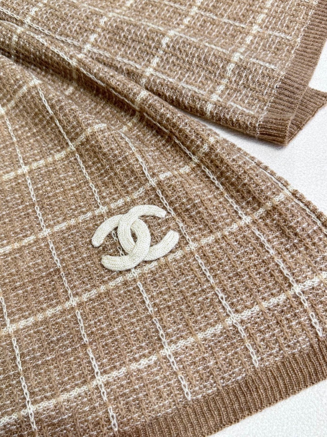 🆕   ✨VI🆕 P限量版👑💙顶级旷世绝美小香【双C披肩】顶级高端货👼【绝对值得珍藏👍】👏香奈儿绝美百搭款💋有钱都很难订