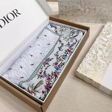 🆕 Dioramour 印花方巾 90 厘米粉色桑蚕丝斜纹面料多色 Revolution Flowers 图案 Re 🆕 Dioramour 印花方巾 90 厘米粉色桑蚕丝斜纹面料多色 Revolution Flowers 图案 Re