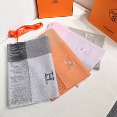 🆕 上新!2026年Hermes · 爱马仕,大H难得一见的温柔配色,低调又不失优雅❗️】重点推荐❗️双边配色,一条围 🆕 上新!2026年Hermes · 爱马仕,大H难得一见的温柔配色,低调又不失优雅❗️】重点推荐❗️双边配色,一条围