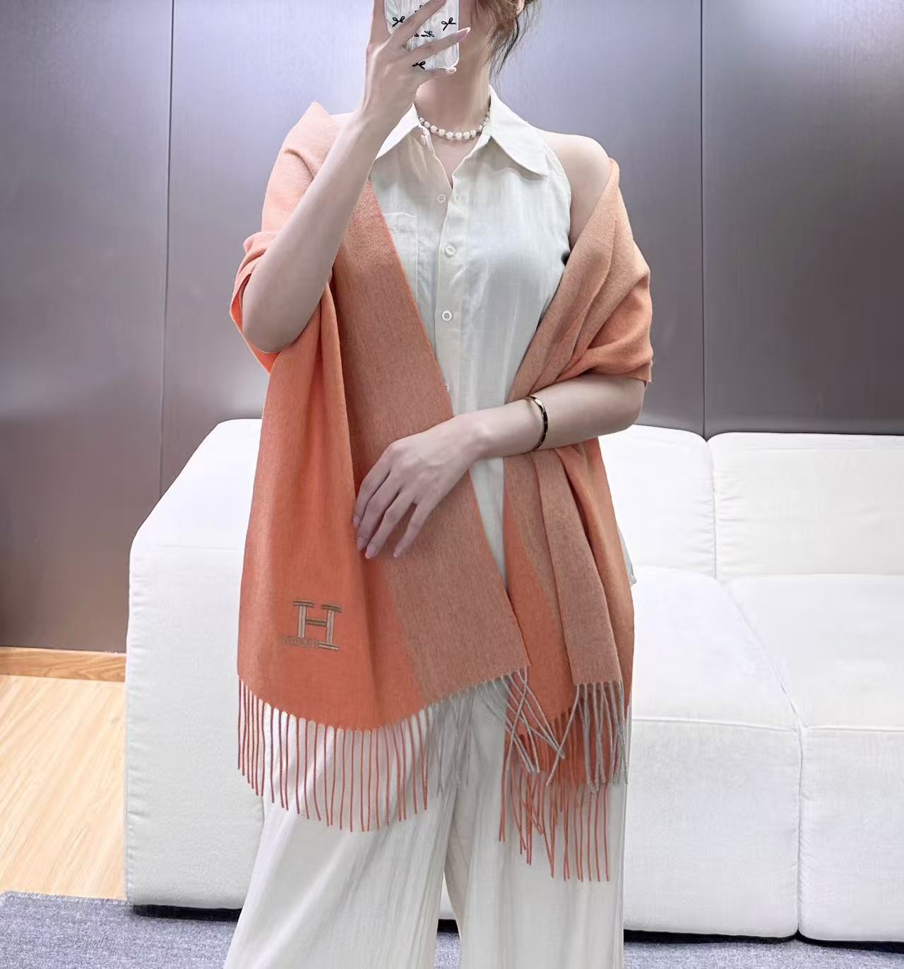 🆕 上新!2026年Hermes · 爱马仕,大H难得一见的温柔配色,低调又不失优雅❗️】重点推荐❗️双边配色,一条围 🆕 上新!2026年Hermes · 爱马仕,大H难得一见的温柔配色,低调又不失优雅❗️】重点推荐❗️双边配色,一条围