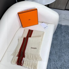 🆕 上新!2023年男女同款,百分百纯羊绒 Hermes(爱马仕)同步专柜,高端羊绒针织围巾!】可正式,可随意,非 🆕 上新!2023年男女同款,百分百纯羊绒 Hermes(爱马仕)同步专柜,高端羊绒针织围巾!】可正式,可随意,非