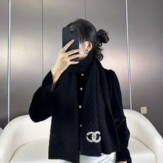 🛒𝐍𝐄𝐖 · /香奈儿新品!独家高品质!香奶奶家顶配款!菱形格logo围巾 选用高捻度羊毛纱线,紧密扎实,手感饱满柔软, 🛒𝐍𝐄𝐖 · /香奈儿新品!独家高品质!香奶奶家顶配款!菱形格logo围巾 选用高捻度羊毛纱线,紧密扎实,手感饱满柔软,