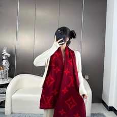 爆款上新 !2026年最新情侣款👍👍LV 独家牛货🐂 奢华尽在尺寸之间,高端品质‼️具有超高羊绒品质才会被此品牌青睐‼ 爆款上新 !2026年最新情侣款👍👍LV 独家牛货🐂 奢华尽在尺寸之间,高端品质‼️具有超高羊绒品质才会被此品牌青睐‼