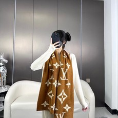 爆款上新 !2026年最新情侣款👍👍LV 独家牛货🐂 奢华尽在尺寸之间,高端品质‼️具有超高羊绒品质才会被此品牌青睐‼ 爆款上新 !2026年最新情侣款👍👍LV 独家牛货🐂 奢华尽在尺寸之间,高端品质‼️具有超高羊绒品质才会被此品牌青睐‼