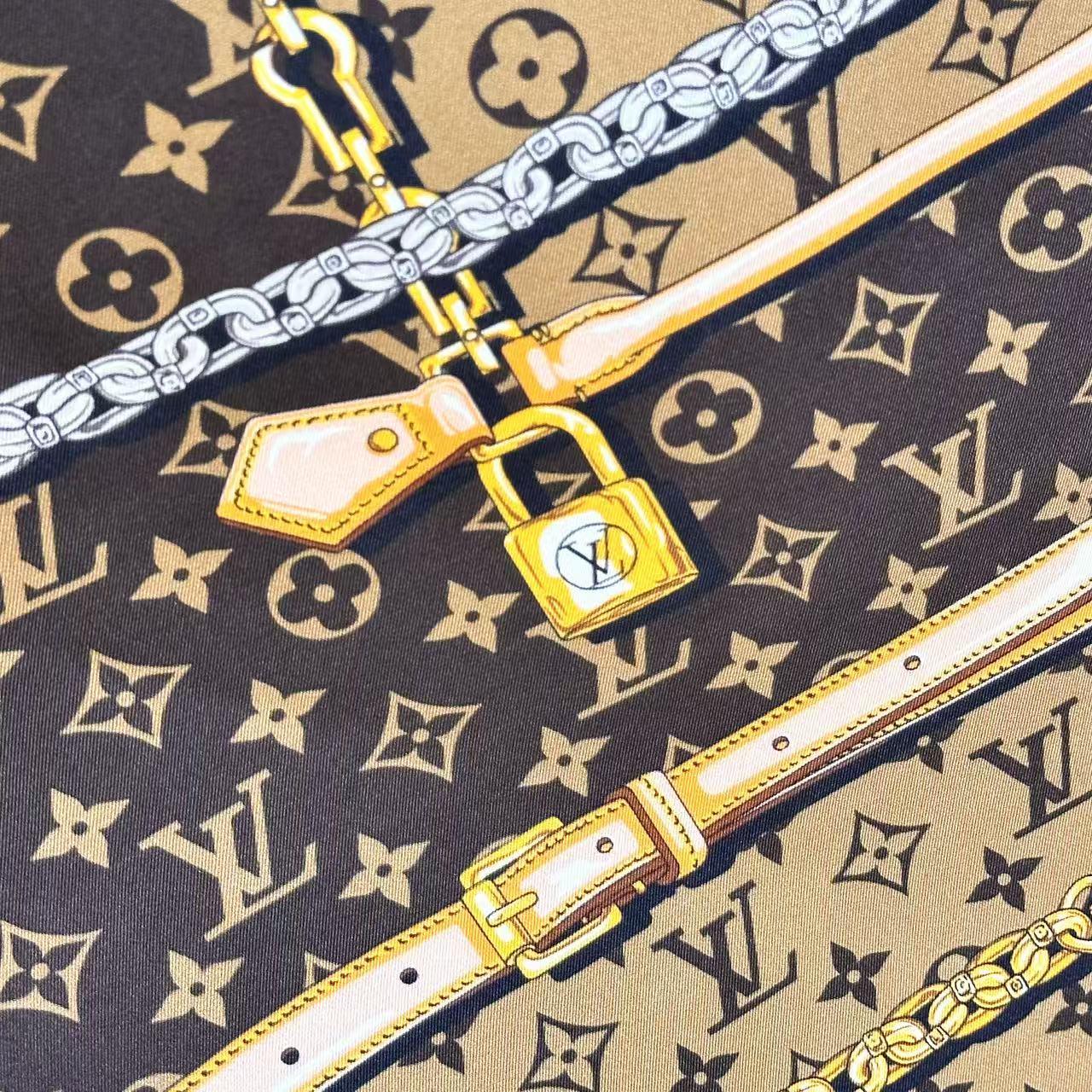 18姆米🆕  二品质到货 品名:   皮带方巾 面料：真丝 尺寸：90*90 颜色：栗色 黑白 粉色 