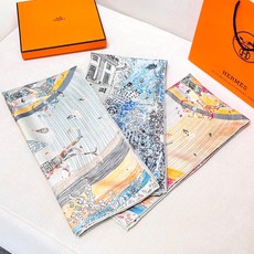 🆕 “翱翔福宝之梦”90方巾~18mm顶级真丝双面印花 手工卷边斜纹真丝方巾(100%桑蚕丝)。 这款爱马仕的经典单 🆕 “翱翔福宝之梦”90方巾~18mm顶级真丝双面印花 手工卷边斜纹真丝方巾(100%桑蚕丝)。 这款爱马仕的经典单