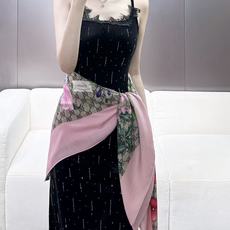 🆕 ❤Gucci 花卉双面印花140丝毛披肩 26秋冬系列倾情推出活力十足的丝毛配饰,这款缀饰Gucci Flora花卉 🆕 ❤Gucci 花卉双面印花140丝毛披肩 26秋冬系列倾情推出活力十足的丝毛配饰,这款缀饰Gucci Flora花卉