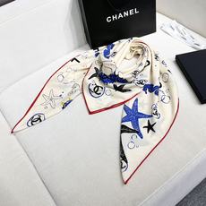 🆕 Chanel 🌊✨🐚💙Coco Beach 140双面丝毛披肩 26秋冬新品~ 被它的印花治愈,Coco Be 🆕 Chanel 🌊✨🐚💙Coco Beach 140双面丝毛披肩 26秋冬新品~ 被它的印花治愈,Coco Be