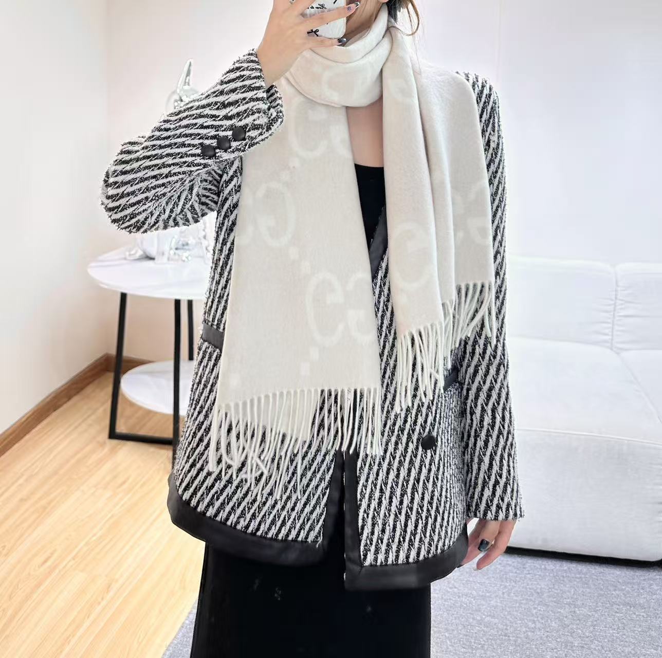 🆕  金线金丝✔️渠货：古驰（Gucci） 新款 大G双面羊绒围巾  Size：45*200cm   100%羊绒 G家