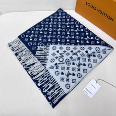 🆕 【▪️可以信手拈来的高级时髦感!!】品质超级赞,这个价格真心超值到家了!!LV又一款秋冬款围巾,老花是LV最时髦的设 🆕 【▪️可以信手拈来的高级时髦感!!】品质超级赞,这个价格真心超值到家了!!LV又一款秋冬款围巾,老花是LV最时髦的设