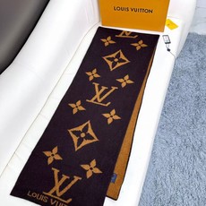 爆款上新 !2026年最新情侣款👍👍LV 独家牛货🐂 奢华尽在尺寸之间,高端品质‼️具有超高羊绒品质才会被此品牌青睐‼ 爆款上新 !2026年最新情侣款👍👍LV 独家牛货🐂 奢华尽在尺寸之间,高端品质‼️具有超高羊绒品质才会被此品牌青睐‼