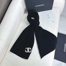 🛒𝐍𝐄𝐖 · /香奈儿新品!独家高品质!香奶奶家顶配款!菱形格logo围巾 选用高捻度羊毛纱线,紧密扎实,手感饱满柔软, 🛒𝐍𝐄𝐖 · /香奈儿新品!独家高品质!香奶奶家顶配款!菱形格logo围巾 选用高捻度羊毛纱线,紧密扎实,手感饱满柔软,