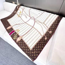 Louis Vuitton 90 手感柔软绝对独一无二❗金字塔尖的数码印花, My Neverfull 丝绒大方巾回溯 Louis Vuitton 90 手感柔软绝对独一无二❗金字塔尖的数码印花, My Neverfull 丝绒大方巾回溯